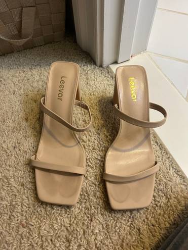 Nude Heel Tan Size 7