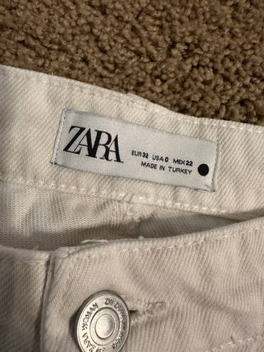 ZARA Distressed Jeans