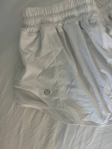 Lululemon Hotty Hot Short 2.5”