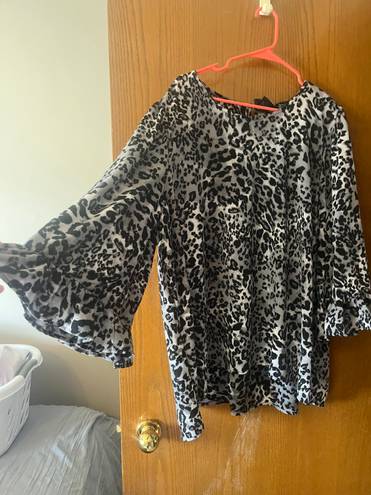 Bobeau women’s leopard print blouse 