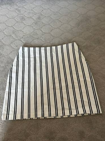 Forever 21 Black And White Striped Skirt