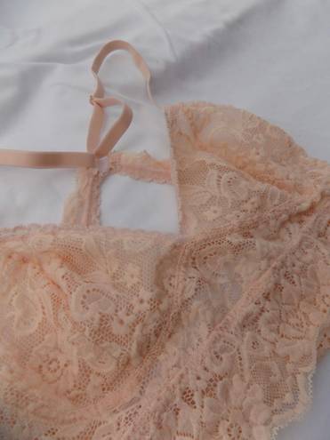 Xhilaration Peach Lace Bralette