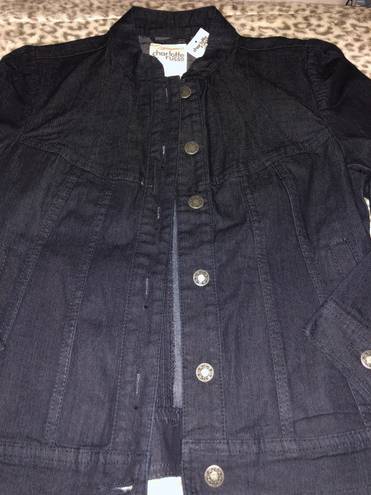 Charlotte Russe NWT  Lightweight Dark Denim Fitted Jacket Size Medium/6