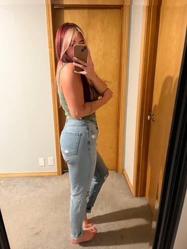 American Eagle Mom Jeans