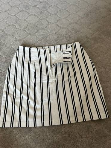 Forever 21 Black And White Striped Skirt