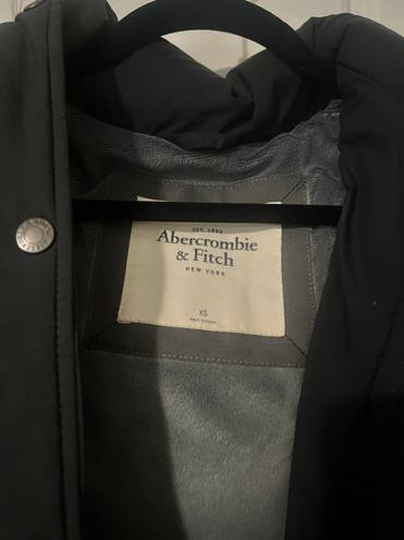 Abercrombie & Fitch Grey Puffer Jacket