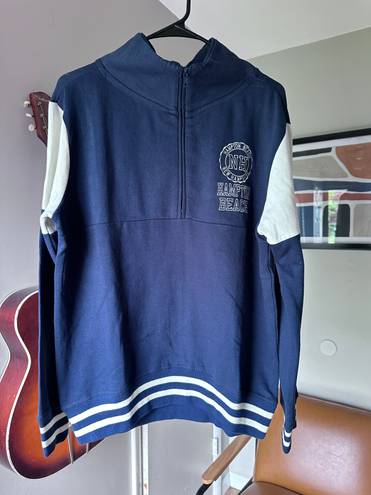 Exist Preppy Sweatshirt Size Medium