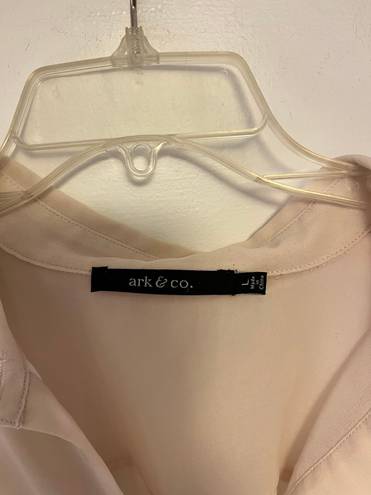 Ark & Co. Cream Blouse with Oversized Pocket and Button Corseted Back - Size Large