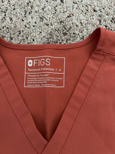 FIGS Scrubs Set