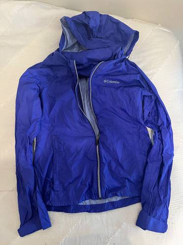 Columbia Blue Rain Jacket / Windbreaker