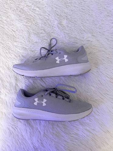 Under Armour Sneakers