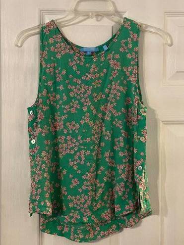 Draper James Deeper James RSVP shirt size S length 22”bust 30” color green with flower design