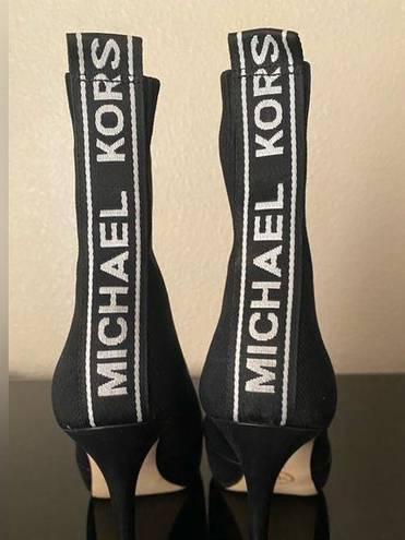 Michael Kors EUC- BLACK VICKY BOOTIES. SOCK HIGH HEELS