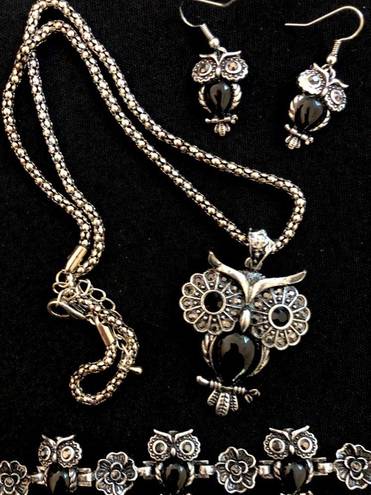 Betsey Johnson Night owl jewelry set matching necklace bracelet earrings