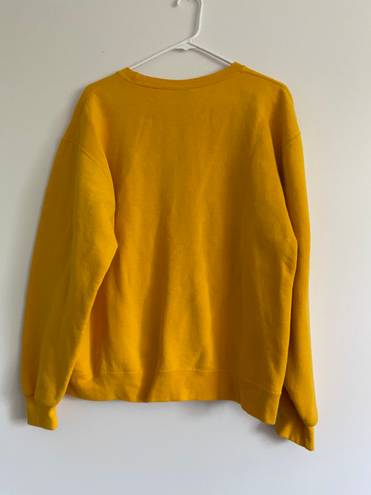 Russell Athletic Yellow Crewneck Medium