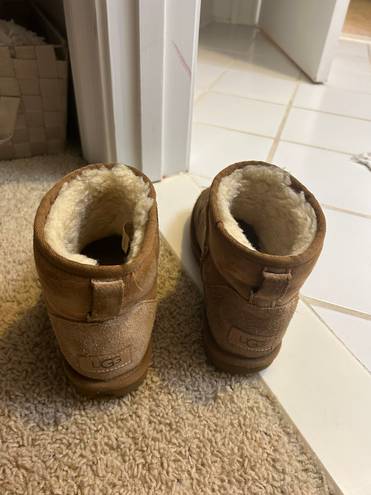 UGG Mini s