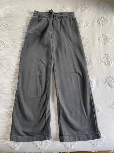 Aritzia TNA sweatpants