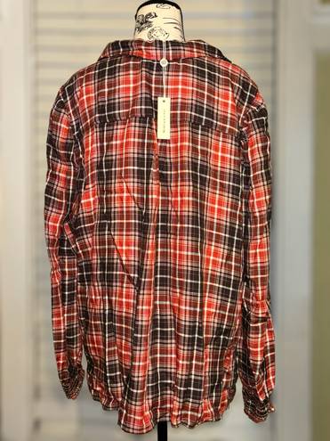 Max Studio Women’s Size Large Red Tartan Plaid Button Down Shirt • Shirred Cuffs