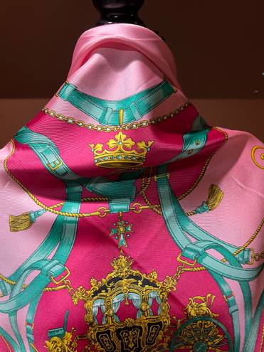 Beautiful Vintage Silk Scarf.