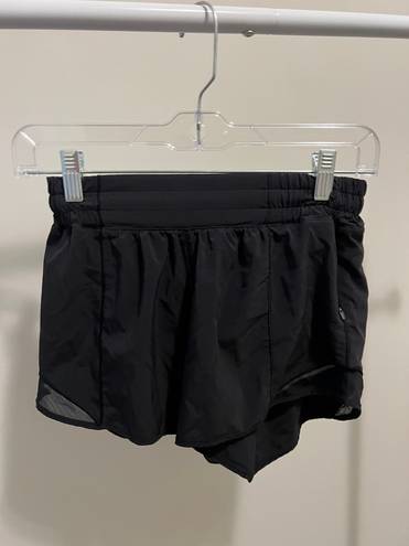 Lululemon Hotty Hot Shorts 4” Tall