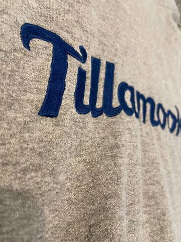 Gildan Tillamook grey embroidered vintage sweater 