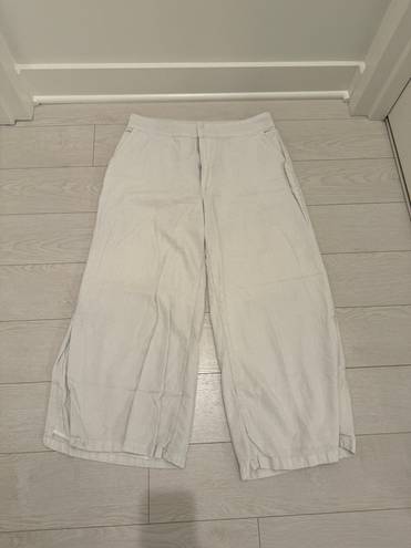 A&F Sloane Tailored Linen