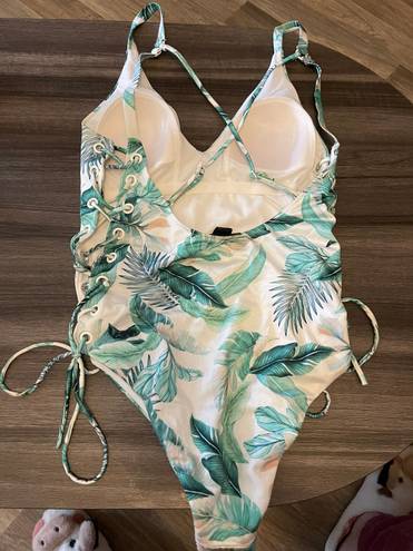 LA Hearts Tropical Pattern One Piece Swimsuit