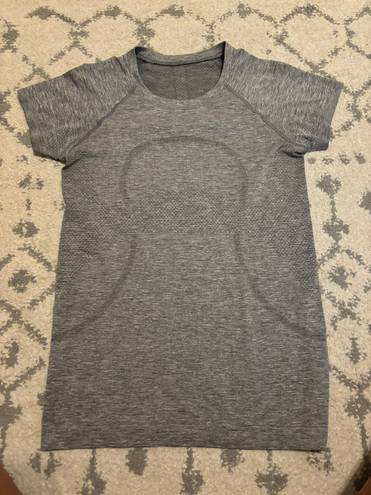 Lululemon Swiftly Tech Short Sleeve