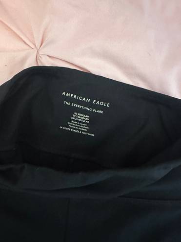 American Eagle flare leggings