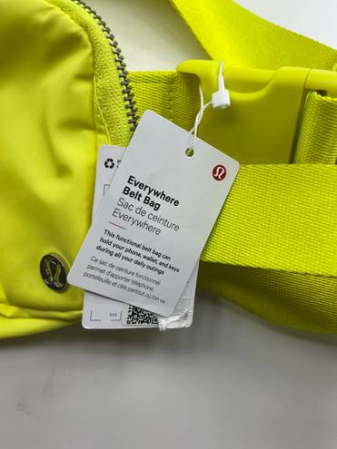 Lululemon Everywhere Belt Bag