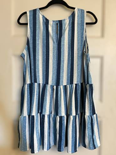 LuLaRoe Women’s Medium Eliana Tiered Tank Top • Blue Vertical Stripes Sleeveless