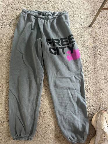 Free City Sweatpants