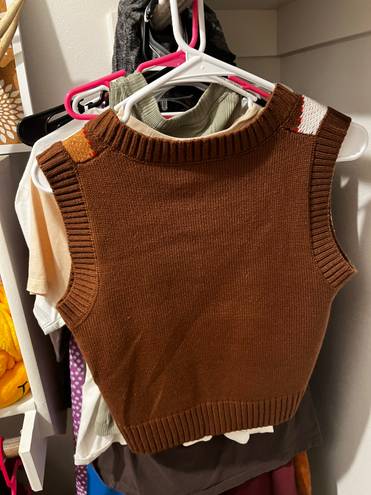 Sweater Vest Brown