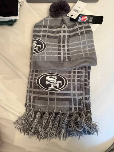 NFL Team Apparel 49er scarf and hat set