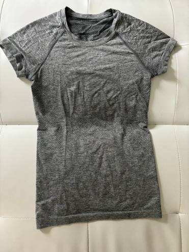 Lululemon Swiftly Tech Short Sleeve