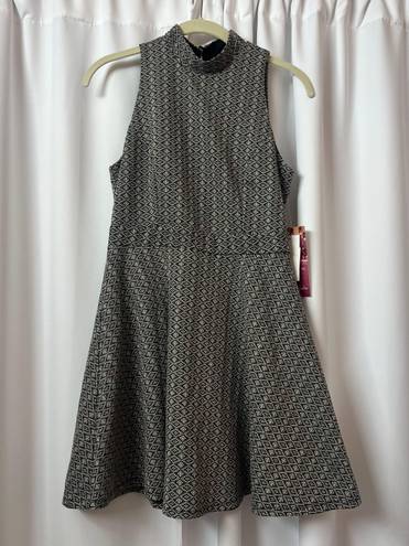 Emerald Sundae NWT  Black & Gray Metallic Open Back Dress Size 7 Medium