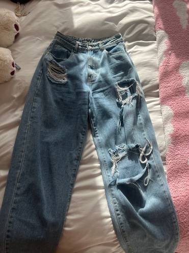 Pretty Little Thing Boyfriend Jeans