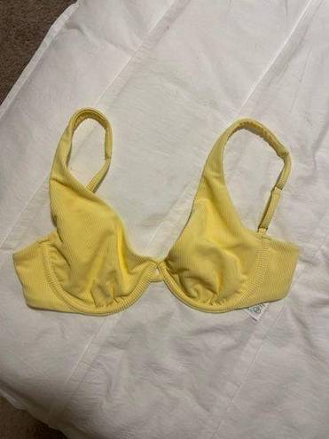 Abercrombie & Fitch High Apex Underwire Bikini Top Yellow