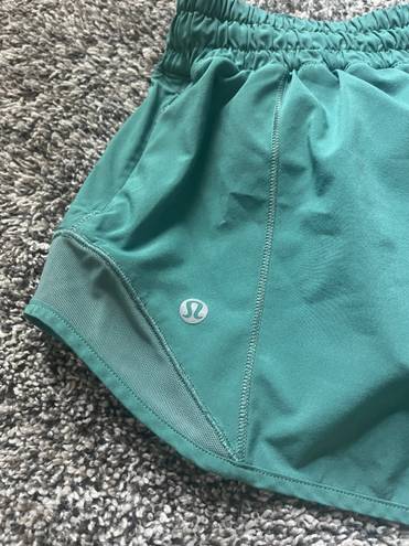 Lululemon Hotty Hot Short 2.5”