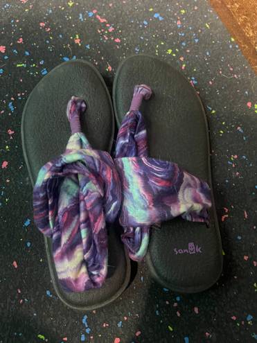 Sanuk Slides