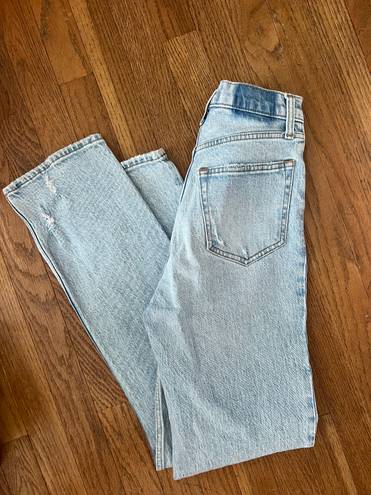 Abercrombie & Fitch Abercrombie Ultra High Rise 90’s Straight Jean