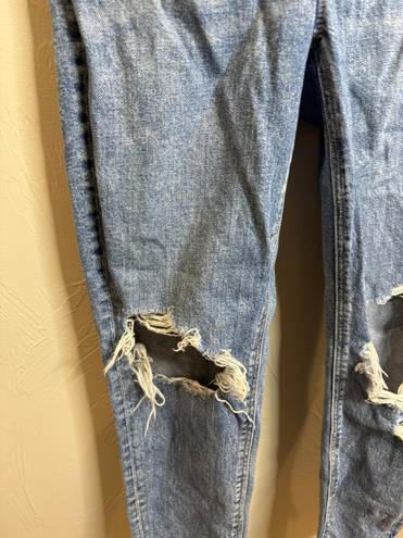 American Eagle Distressed  Jeans