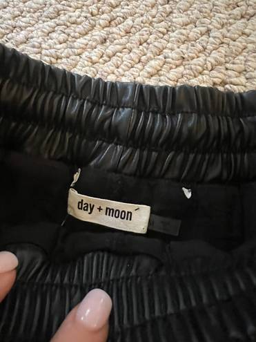 Day + Moon Leather Skort Black Size M