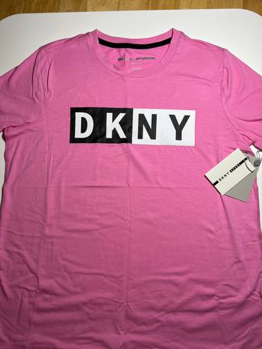 DKNY LARGE  LOGO TEE NEW WITH TAGS