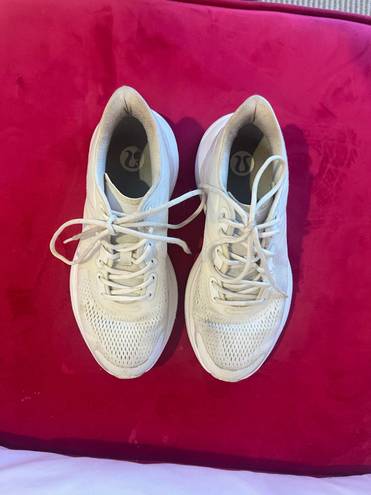 Lululemon Blissfeel Running Shoe 7.5