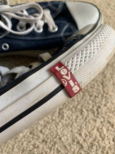 Levi’s converse