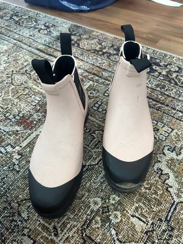 Everlane Rain boots