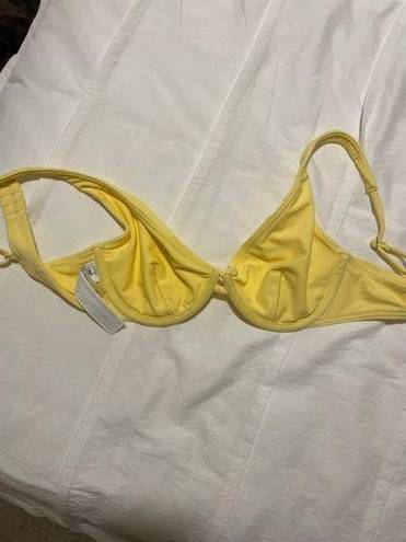 Abercrombie & Fitch High Apex Underwire Bikini Top Yellow