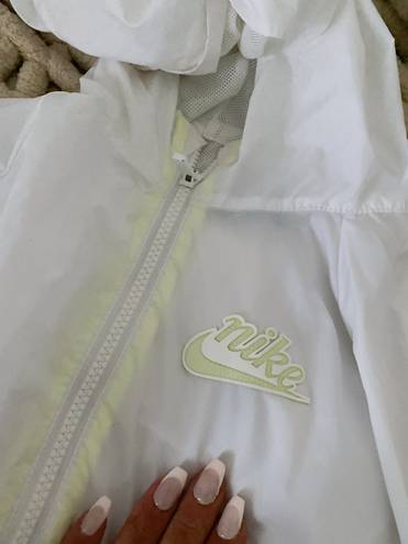 Nike Rain Jacket Wind Breaker Size XL petite