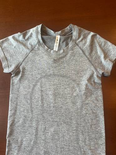 Lululemon Swiftly tech short sleeve shirt 2.0. Hip length